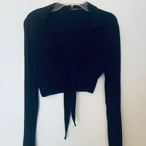 OUGES Black Tie-Front Top